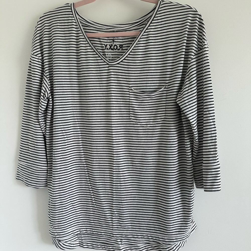 Roxy Black & White Striped V-Neck 3/4 Sleeve Pocket Top